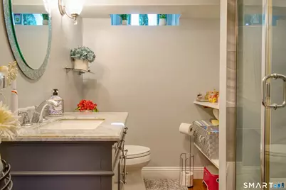 64 Evergreen Avenue, Hamden, CT 06518 - Photo 18