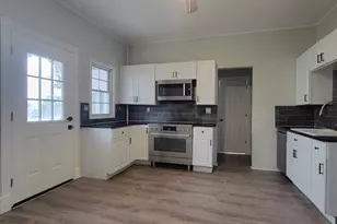 126 Winthrop St, New Britain, CT 06052 - Photo 8