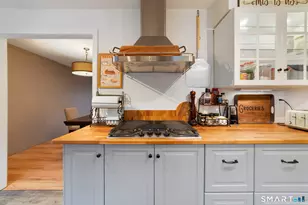 91 Dorchester Ct, Beacon Falls, CT 06403 - Photo 8