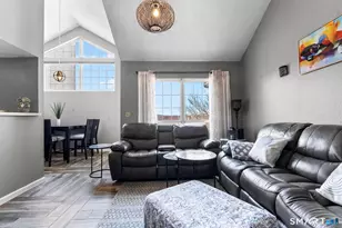 79 Carriage Crossing Ln, Middletown, CT 06457 - Photo 6