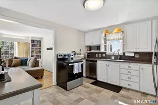 22 Carroll Rd, Manchester, CT 06042 - Photo 16