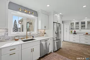 25 Harbor St, Branford, CT 06405 - Photo 8