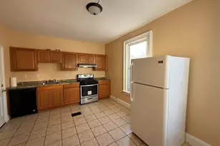 10 Gilbert Ave, New Haven, CT 06514 - Photo 2