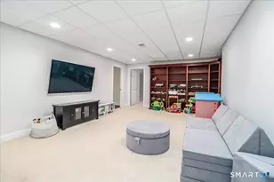 8 Encampment Pl, Ridgefield, CT 06877 - Photo 32