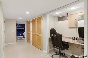 44 Skyline Dr, Waterbury, CT 06706 - Photo 32