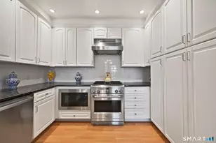 77 Havemeyer Ln, Stamford, CT 06902 - Photo 4