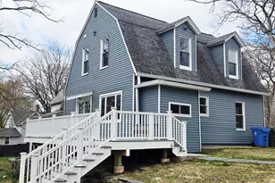 8 Pine St, Norwich, CT 06360 - Photo 8