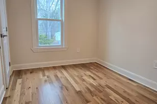 8 Pine St, Norwich, CT 06360 - Photo 22