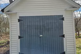 8 Pine St, Norwich, CT 06360 - Photo 26