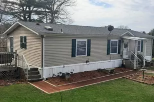 10 Elizabeth Ln, Windham, CT 06256 - Photo 1