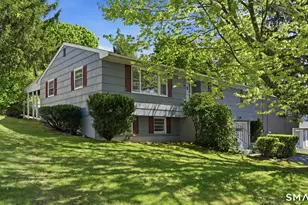 94 Windy Dr, Waterbury, CT 06705 - Photo 2