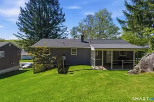 94 Windy Dr, Waterbury, CT 06705 - Photo 4