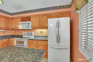 5 Haddam Dr, Avon, CT 06001 - Photo 14