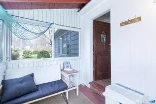 9 Wilcox Pl, Branford, CT 06405 - Photo 10