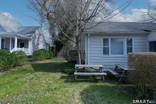 9 Wilcox Pl, Branford, CT 06405 - Photo 12