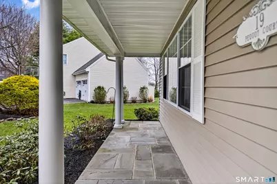 19 Pequot Court #19, Monroe, CT 06468 - Photo 4