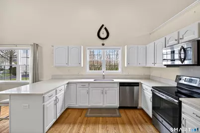 19 Pequot Court #19, Monroe, CT 06468 - Photo 10