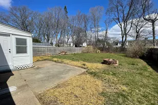 9 Bank St, Hamden, CT 06514 - Photo 20