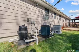 450 Emerald Pl, Stratford, CT 06615 - Photo 34
