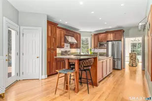 35 Hanson Rd, Canton, CT 06019 - Photo 4