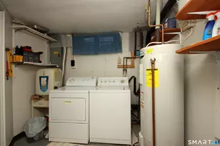 1081 New Haven Rd, Naugatuck, CT 06770 - Photo 14