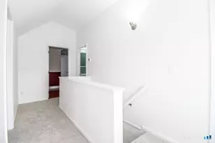 190 Toms Rd, Stamford, CT 06906 - Photo 14