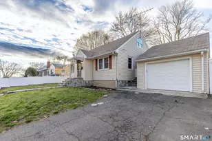 415 Jewett Ave, Bridgeport, CT 06066 - Photo 2