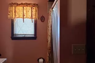 11 Beverly Dr, Bridgeport, CT 06610 - Photo 8