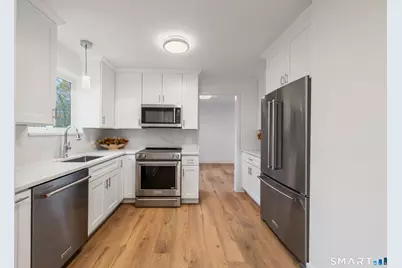 89 Heritage Village #D, Southbury, CT 06488 - Photo 4