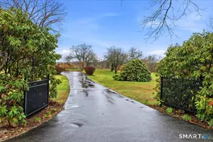 792 Wrights Crossing Rd, Pomfret, CT 06259 - Photo 2