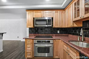 143 Hoyt St, Stamford, CT 06905 - Photo 8