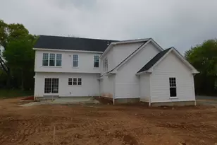 558 Lazy Ln, Southington, CT 06489 - Photo 2