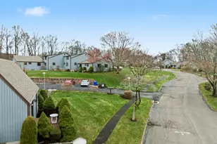 8 Shepard Hill Rd, Hamden, CT 06514 - Photo 36