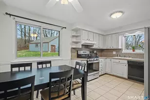 8 Shepard Hill Rd, Hamden, CT 06514 - Photo 10