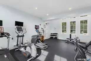 77 Havemeyer Ln, Stamford, CT 06902 - Photo 16