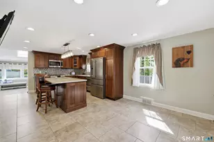 19 Cheney Ln, Newington, CT 06111 - Photo 4