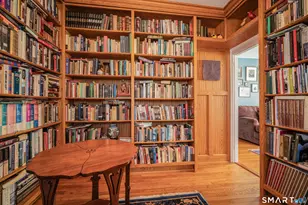 109 Long Meadow Hill Rd, Brookfield, CT 06804 - Photo 18