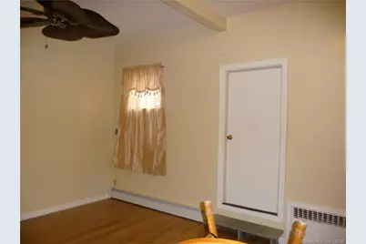 1 Eastview Street #FRONT, Hartford, CT 06114 - Photo 4