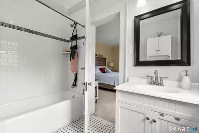 65 Brooklawn Place, Bridgeport, CT 06604 - Photo 22