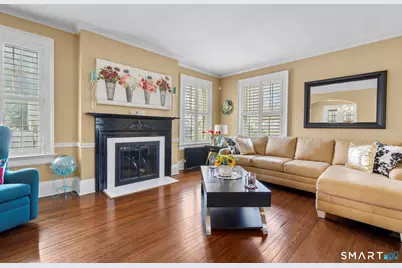 65 Brooklawn Place, Bridgeport, CT 06604 - Photo 6