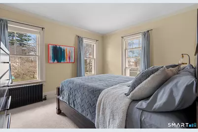 65 Brooklawn Place, Bridgeport, CT 06604 - Photo 30