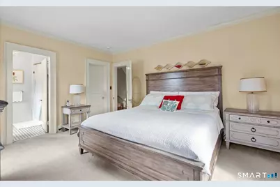 65 Brooklawn Place, Bridgeport, CT 06604 - Photo 20