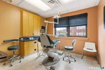 454 Park Street, Hartford, CT 06106 - Photo 18