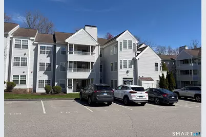 1 Forest Glen Circle #13, Middletown, CT 06457 - Photo 2