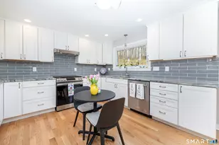 11 Sheldon Ln, Litchfield, CT 06759 - Photo 2