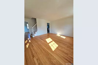 2071 Middletown Avenue, North Branford, CT 06472 - Photo 4