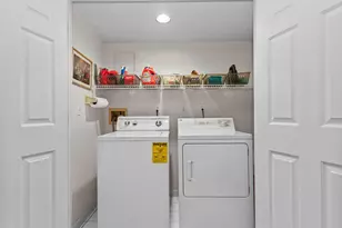 180 Turn of River Rd, Stamford, CT 06905 - Photo 36