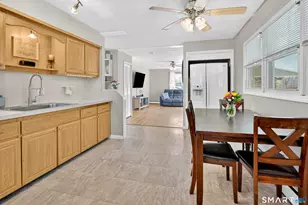 15 Meade Ln, Enfield, CT 06082 - Photo 4