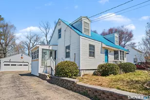 1 King Ct, Enfield, CT 06082 - Photo 2