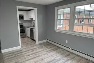 12 Brewster Rd, Glastonbury, CT 06033 - Photo 4